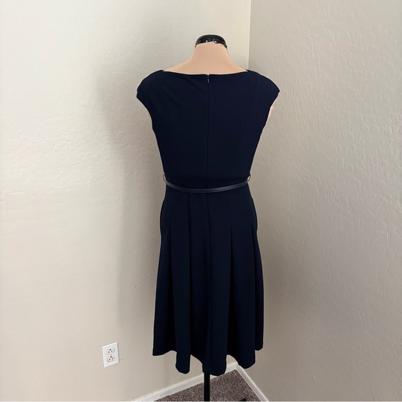 ELIZA J Bateau Neck Cap Sleeve Midi Dress In Navy NEW - Picture 6 of 17